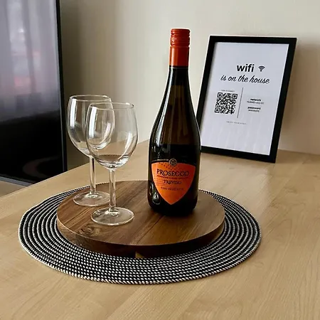 Black Lotus 4 I Centre I Free Parking L 24hr Access Appartement