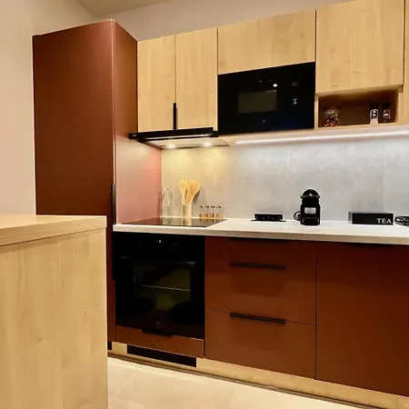 Black Lotus 4 I Centre I Free Parking L 24hr Access