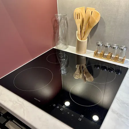 Black Lotus 4 I Centre I Free Parking L 24hr Access