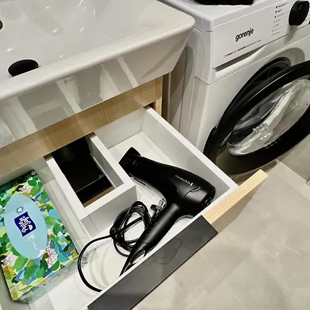 Black Lotus 4 I Centre I Free Parking L 24hr Access * Banská Bystrica