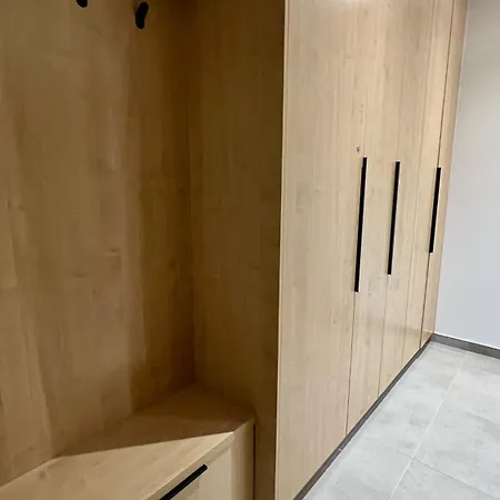Apartmán Black Lotus 4 I Centre I Free Parking L 24hr Access *