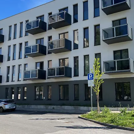 Black Lotus 4 I Centre I Free Parking L 24hr Access Apartmán Banská Bystrica
