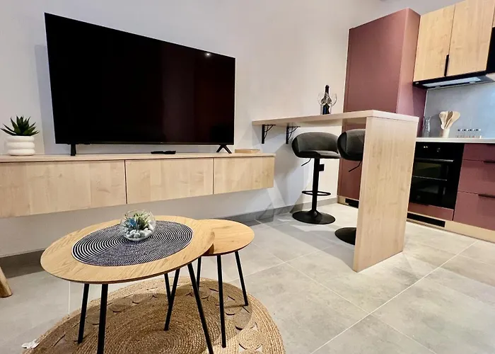 Black Lotus 4 I Centre I Free Parking L 24hr Access 아파트