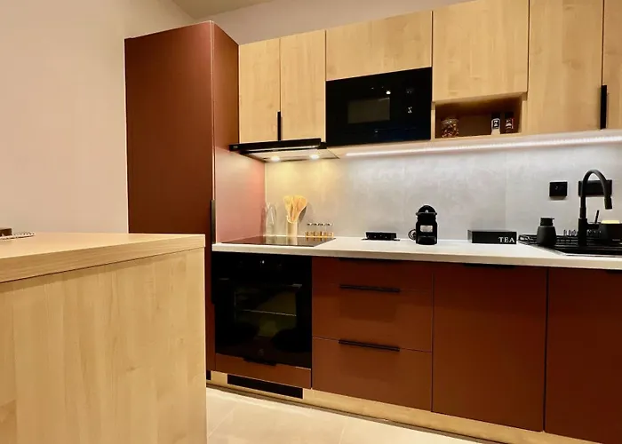 Black Lotus 4 I Centre I Free Parking L 24hr Access